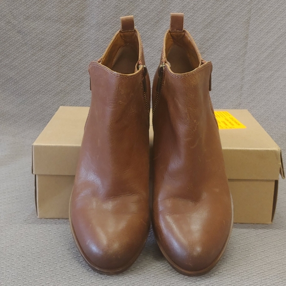 Lucky Brand Basel leather Bootie Toffee-10 - Picture 4 of 16